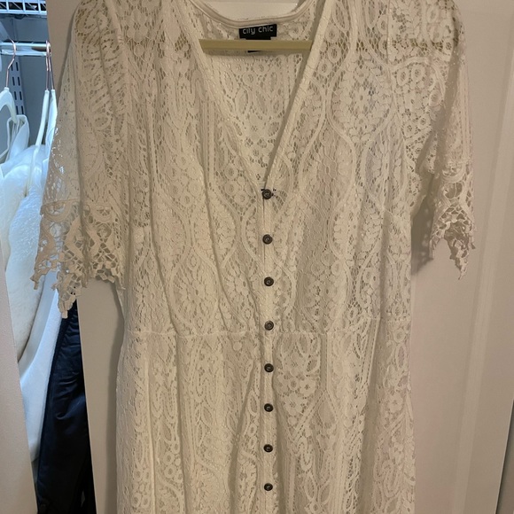 City chic Summer Lace Maxi Dress - wore once - Picture 6 of 6